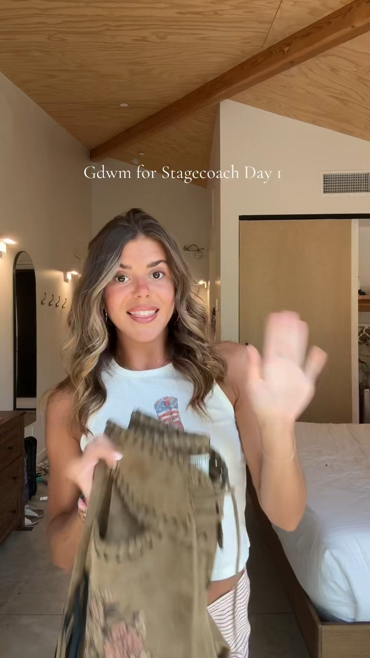 Gdwm for Stagecoach Day 1 

 

#LTKFestival #LTKStyleTip #LTKWatchNow