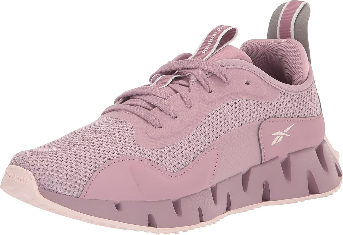 Reebok Women's Zig Dynamica Sneaker | Amazon (US)