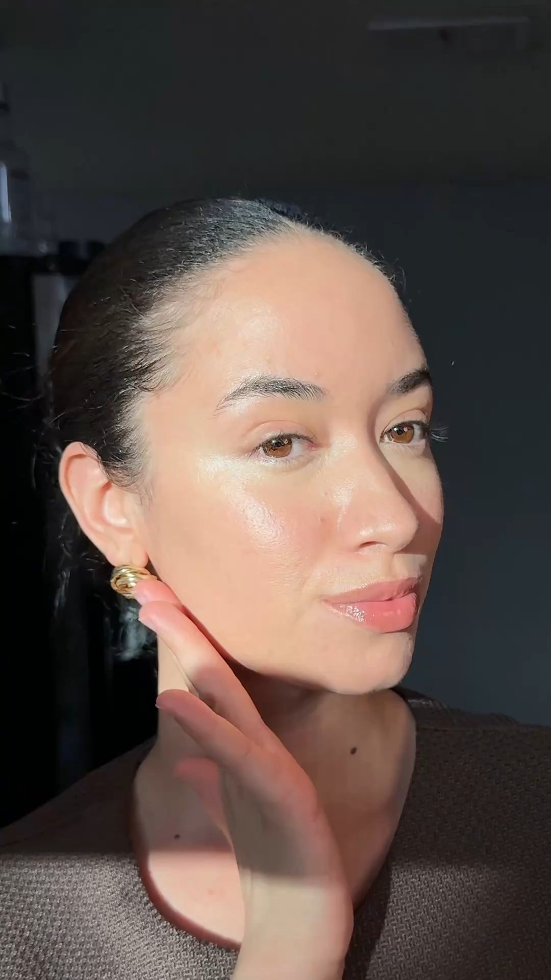 Armani  Skin Tint glides effortlessly onto the skin, while the luminous concealer perfects with a radiant, second-skin finish. A flawless, luminous complexion — no filter needed. 

#LTKFindsUnder50 #LTKBeauty #LTKStyleTip