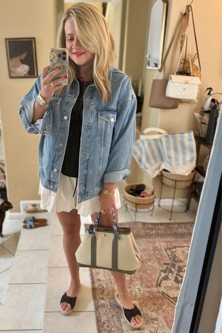 Forcing myself to get dressed even though we’re on day 5 of rain.

The link for the tie front poplin peplum top is showing the wrong image, but it’s the correct link.

Summer outfits, denim jacket, tie front blouse, Hermes bag

#LTKFindsUnder100 #LTKStyleTip #LTKMidsize