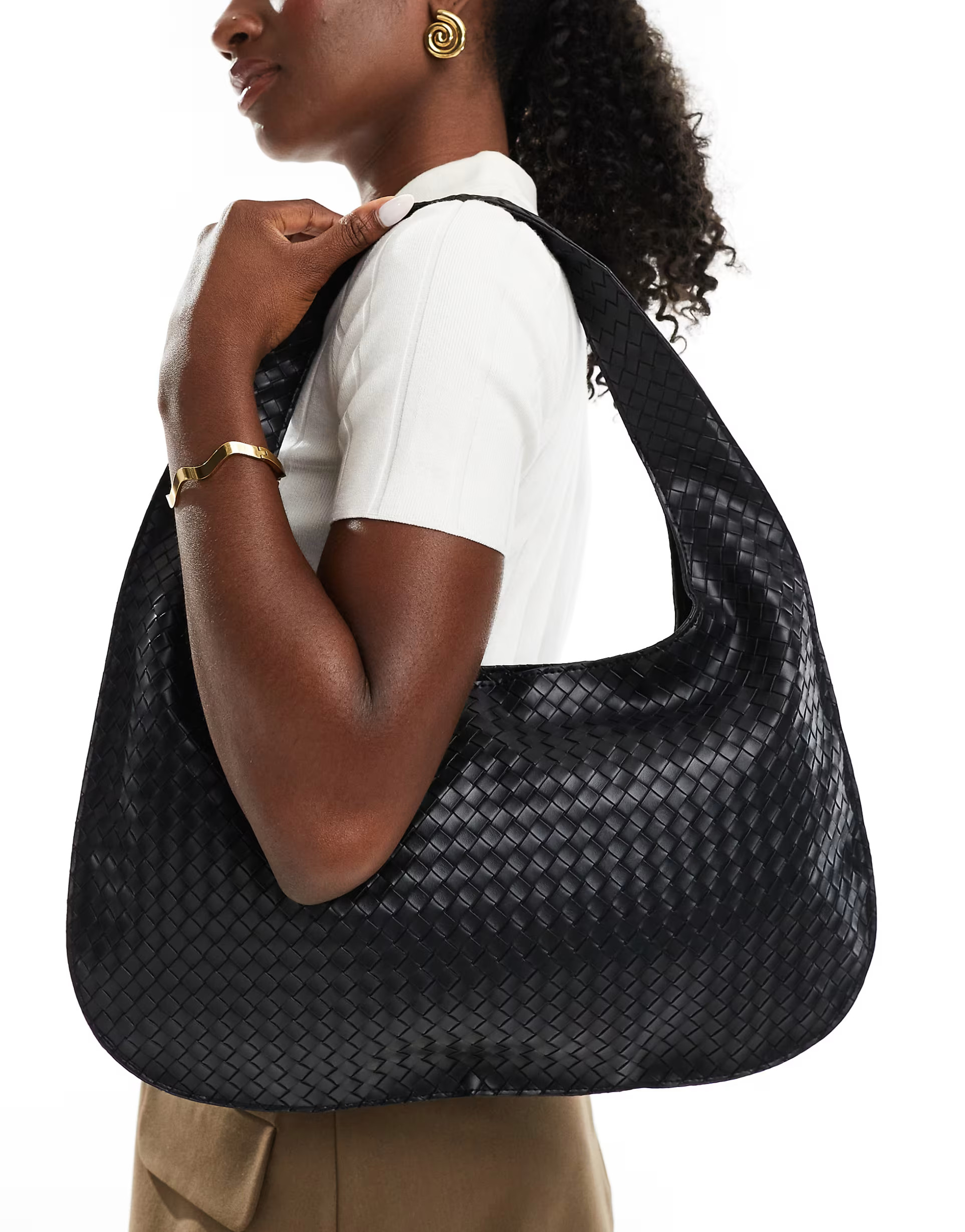 Glamorous woven shoulder tote bag in black | ASOS (Global)