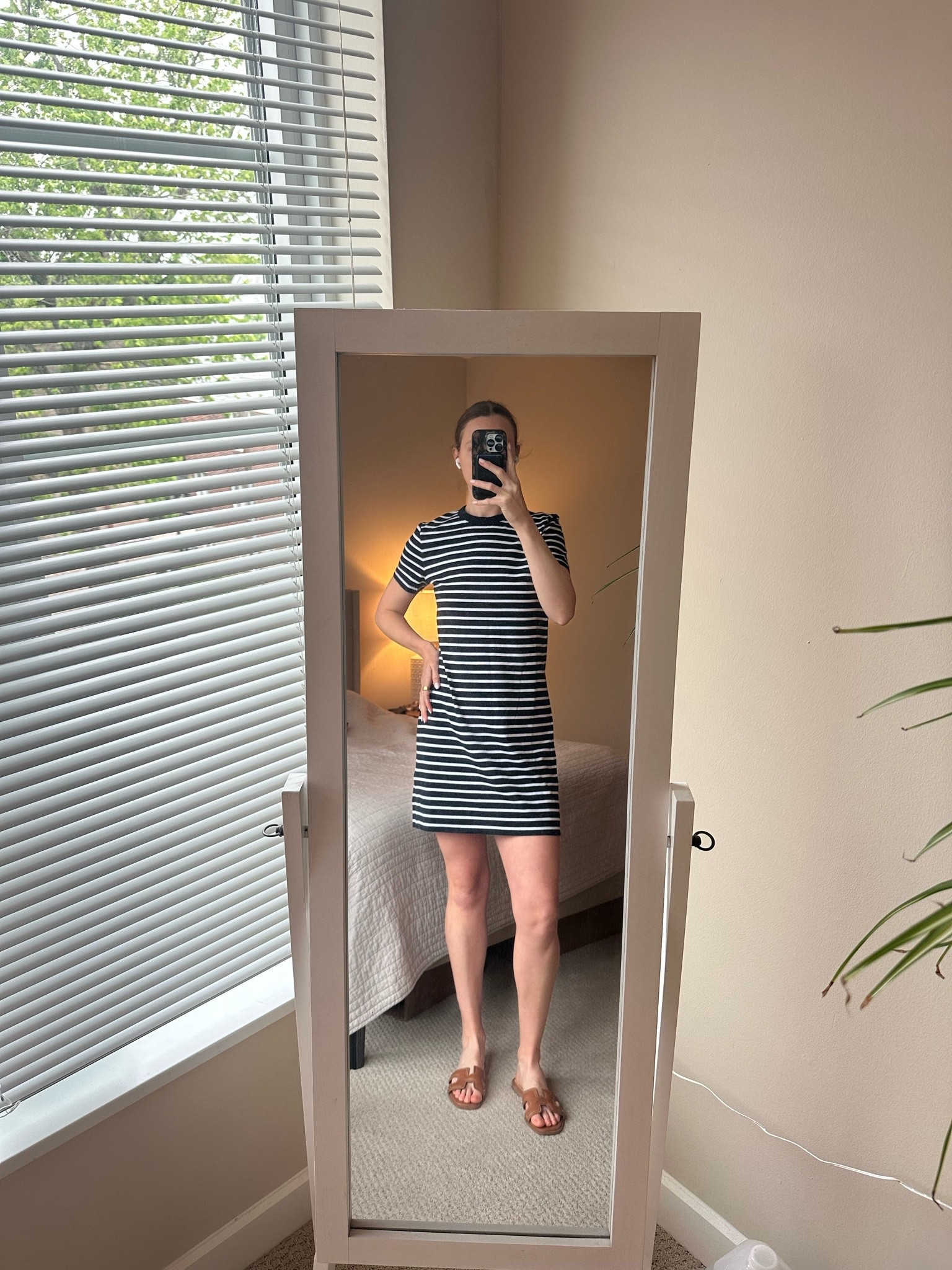 Simple & chic Madewell t-shirt dress

#LTKootd #LTKTravel #LTKSeasonal