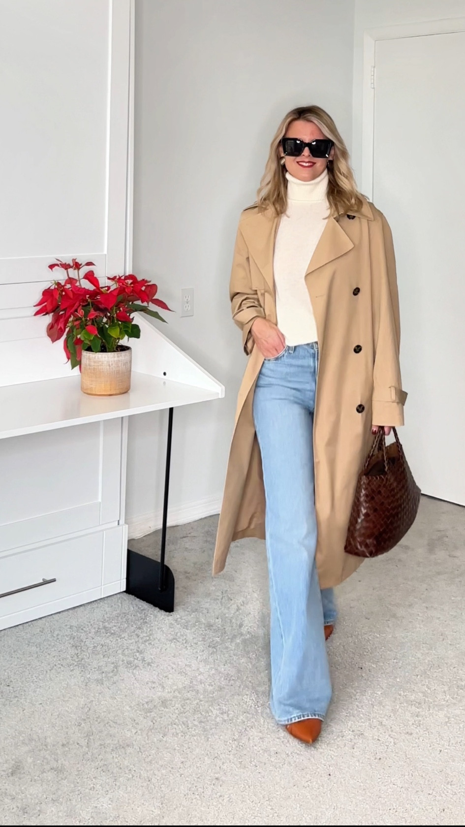 My exact shoes are vintage 


Jeans true to size    I'm 5'4 and I wanted this baggy, pooling look.   

#LTKSeasonal #LTKfindsunder100 #LTKitbag