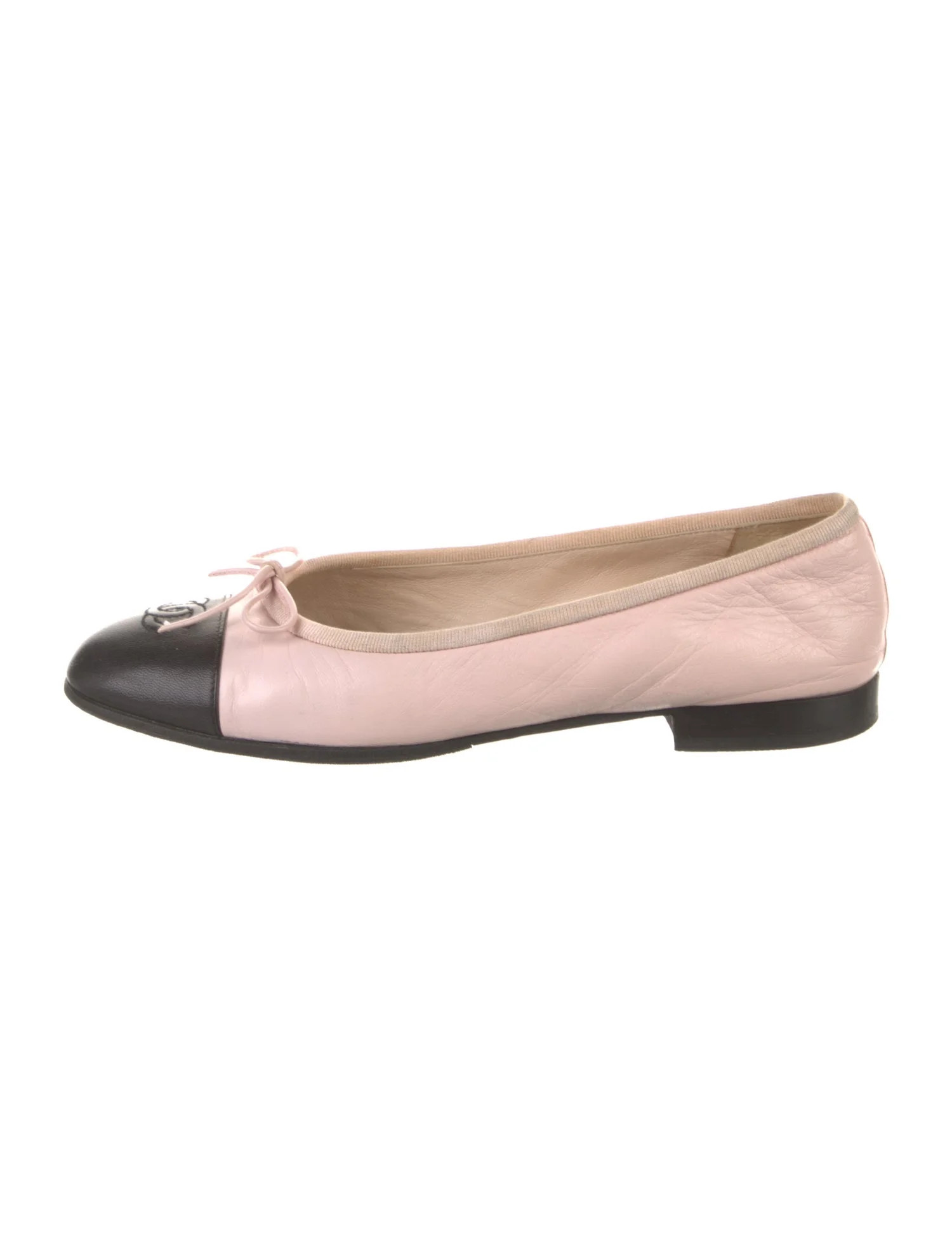 Interlocking CC Logo Leather Ballet Flats | The RealReal