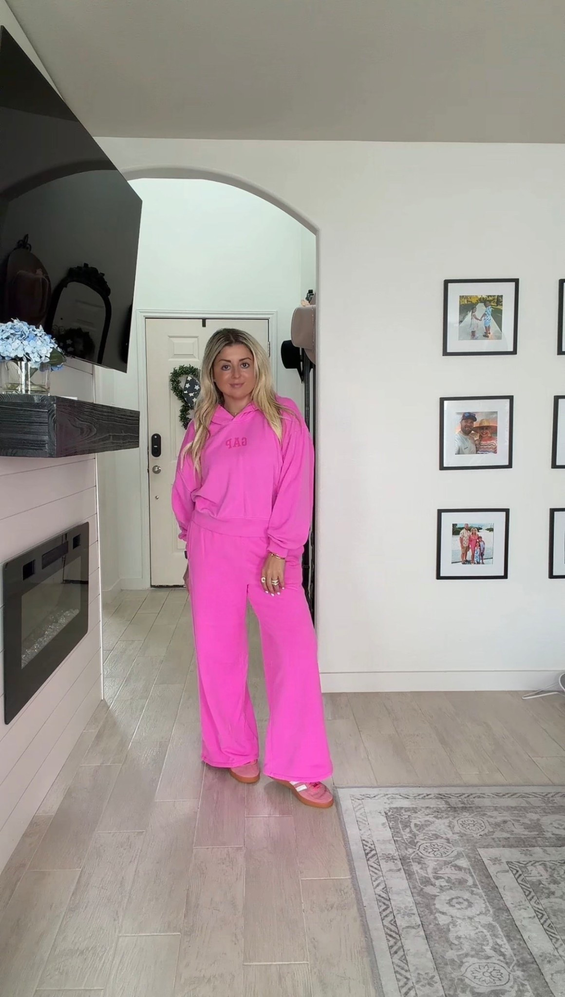 Gap set on sale! 
Small hoodie 
Xs petite sweatpants 
Adidas tts

#LTKSaleAlert #LTKootd