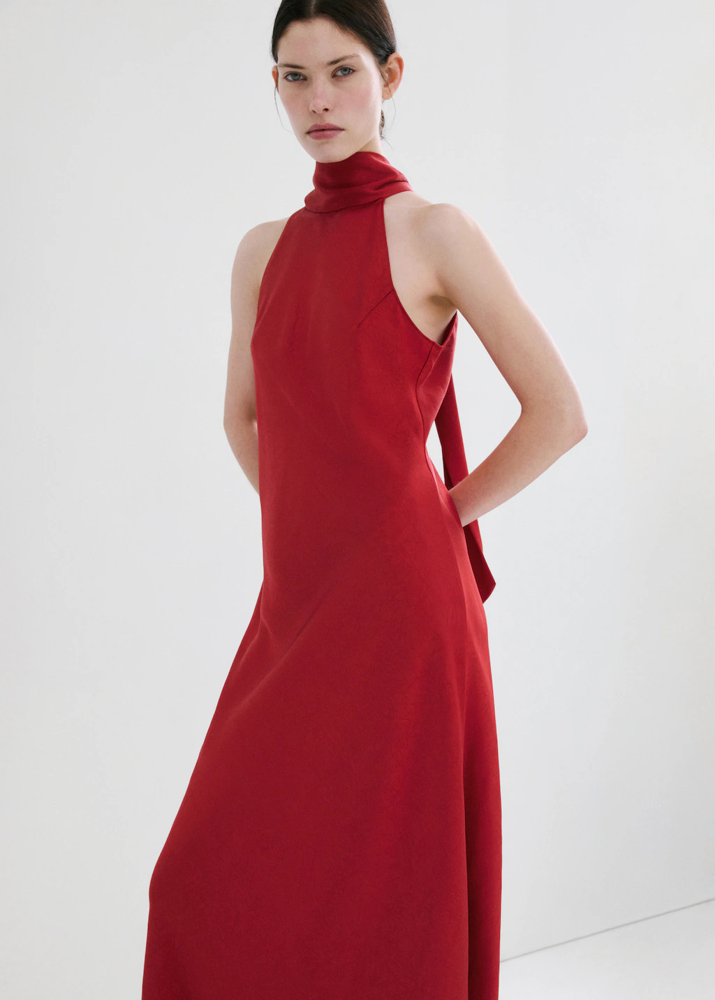 Halter-neck dress with bow | Mango (US/MX/AU)