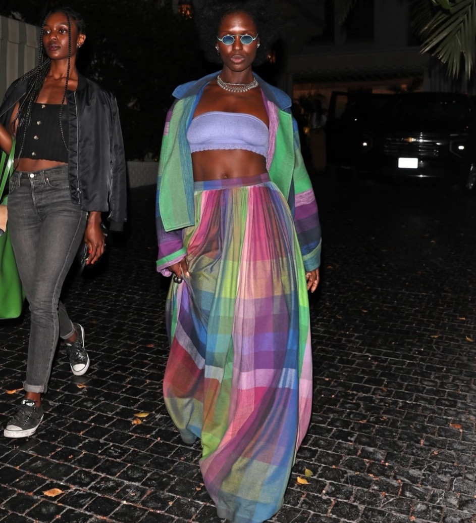 @jodiesmith stepped out at Chateau Marmont in a vibrant multicolored plaid ensemble by @marrakshi.life, featuring a sheer flowing maxi skirt paired with a matching button-down shirt, styled over a lilac bandeau top. Hot! Or Hmm..?
Find a link to purchase in our bio💣
📸: Backgrid
#JodieTurnerSmith #JodieTurnerSmithFBD #MarrakshiLife #ChateauMarmont #celebritystyle #fashionbombdaily