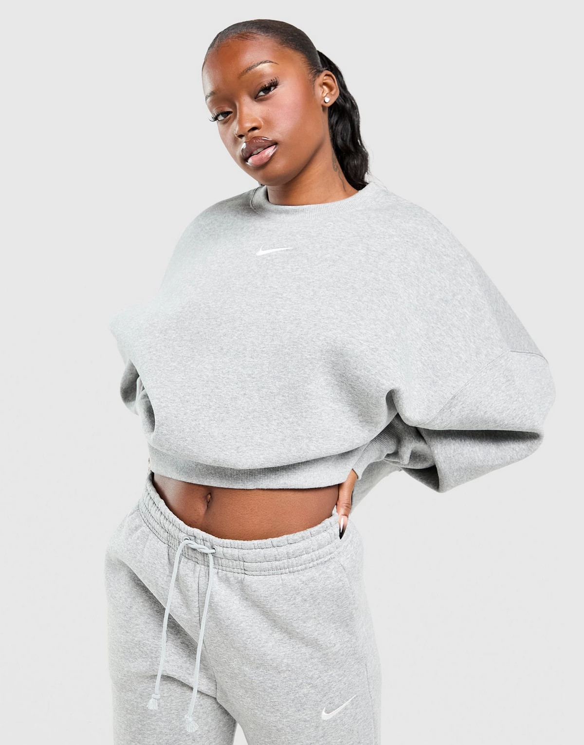 Nike Cropped Crew Sweatshirt | JD Sports (UK)