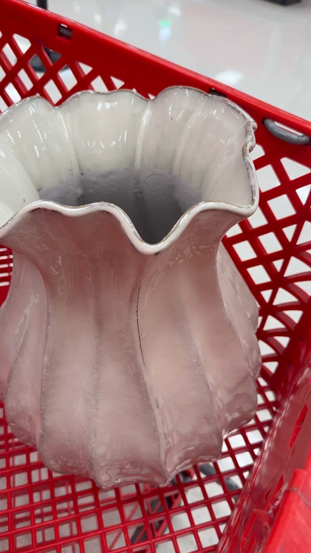 RUN!!! 🚨 Viral vase of 2025 is back shipping right now! Add to cart as fast as you can! Both sizes restocked online! ✨ Plus see what’s NEW! 

#LTKHoliday #LTKHome