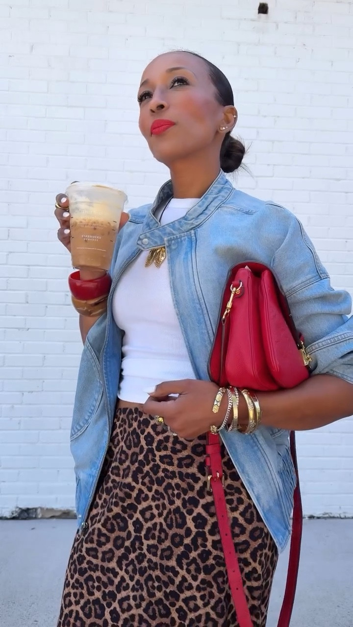 Today’s look is the perfect transition: a leopard skirt and tank with a denim bomber to bring it into my favorite season. Pre fall looks are always the most fun for me, and this color combo is one of my favorites to wear 🤎 Effortless, chic, and ready for fall.

#PreFallStyle #OOTD #FallTransition #EffortlessStyle #LeopardSkirt #DenimBomber #FallChic #FallStyleInspo #StyleWithWintt #OOTDinspo #FallFavorites #StyleTransition