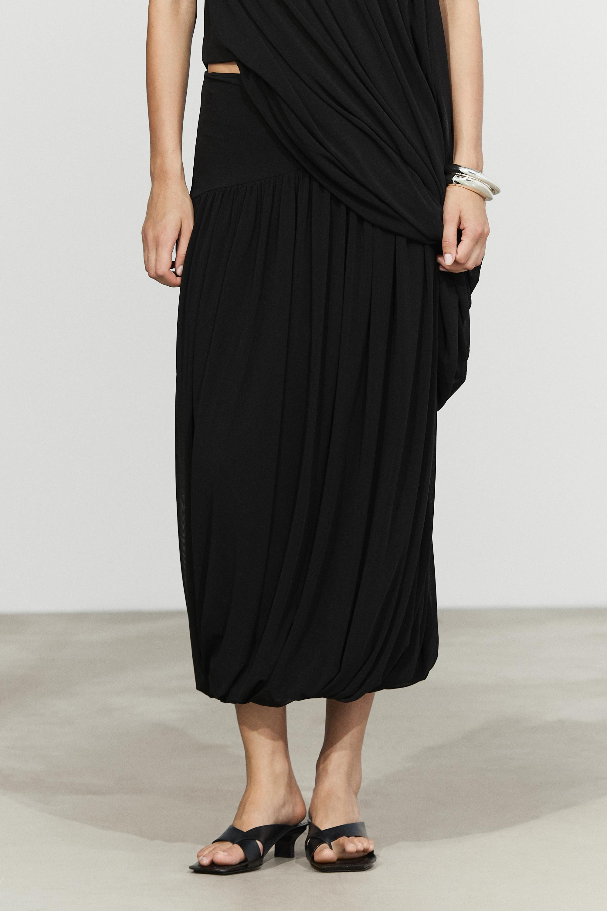 Balloon-effect flowing skirt | Massimo Dutti UK