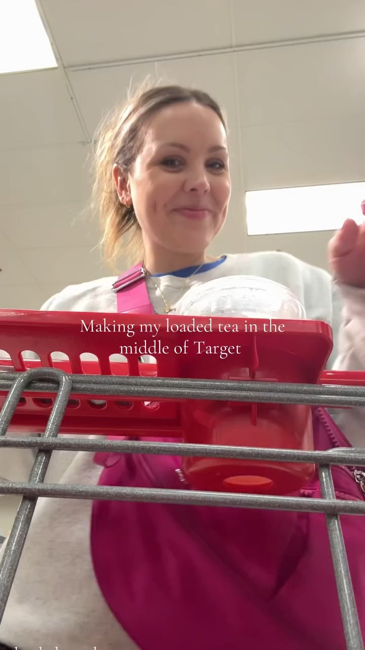 Welcome to inside my cart 🙂‍↕️ yes I bring my loaded tea packets into the red store so I can have clean caffeine on the go #theloadedteashop #sugarfree #starbuckshack

#earnscommissions