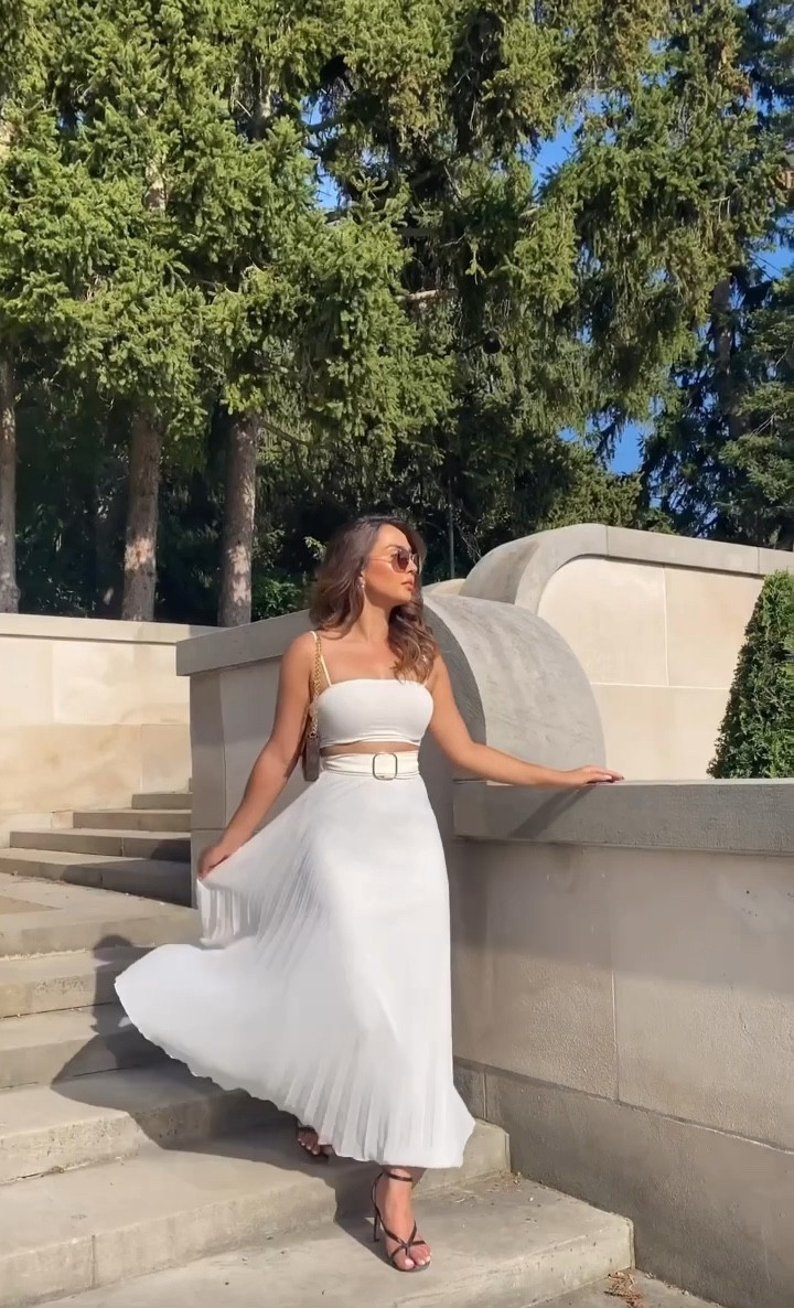 Exact skirt is from Zara
Code: 3666/166

#LTKfit #LTKstyletip #LTKeurope
