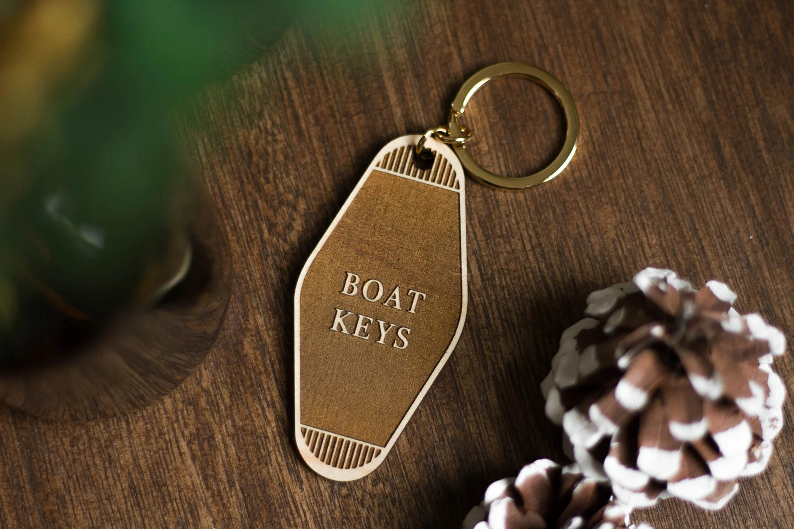 BOAT KEYS hotel keychain // boat key tag // lake keychain // hotel key tag // vintage keychain //... | Etsy (US)