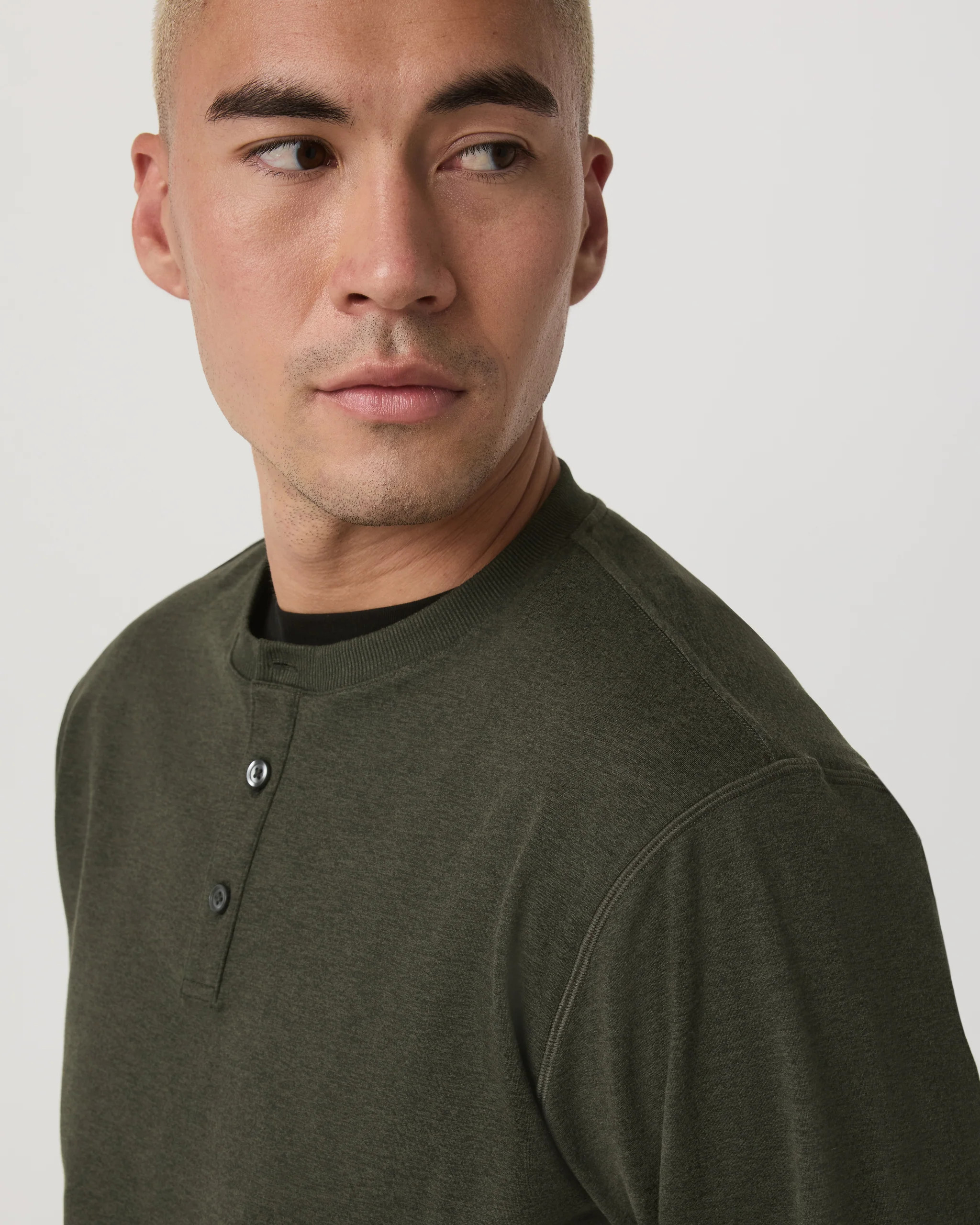 Long Sleeve Coronado Henley - Relaxed | Oregano Heather | Vuori | Vuori Clothing (US & Canada)