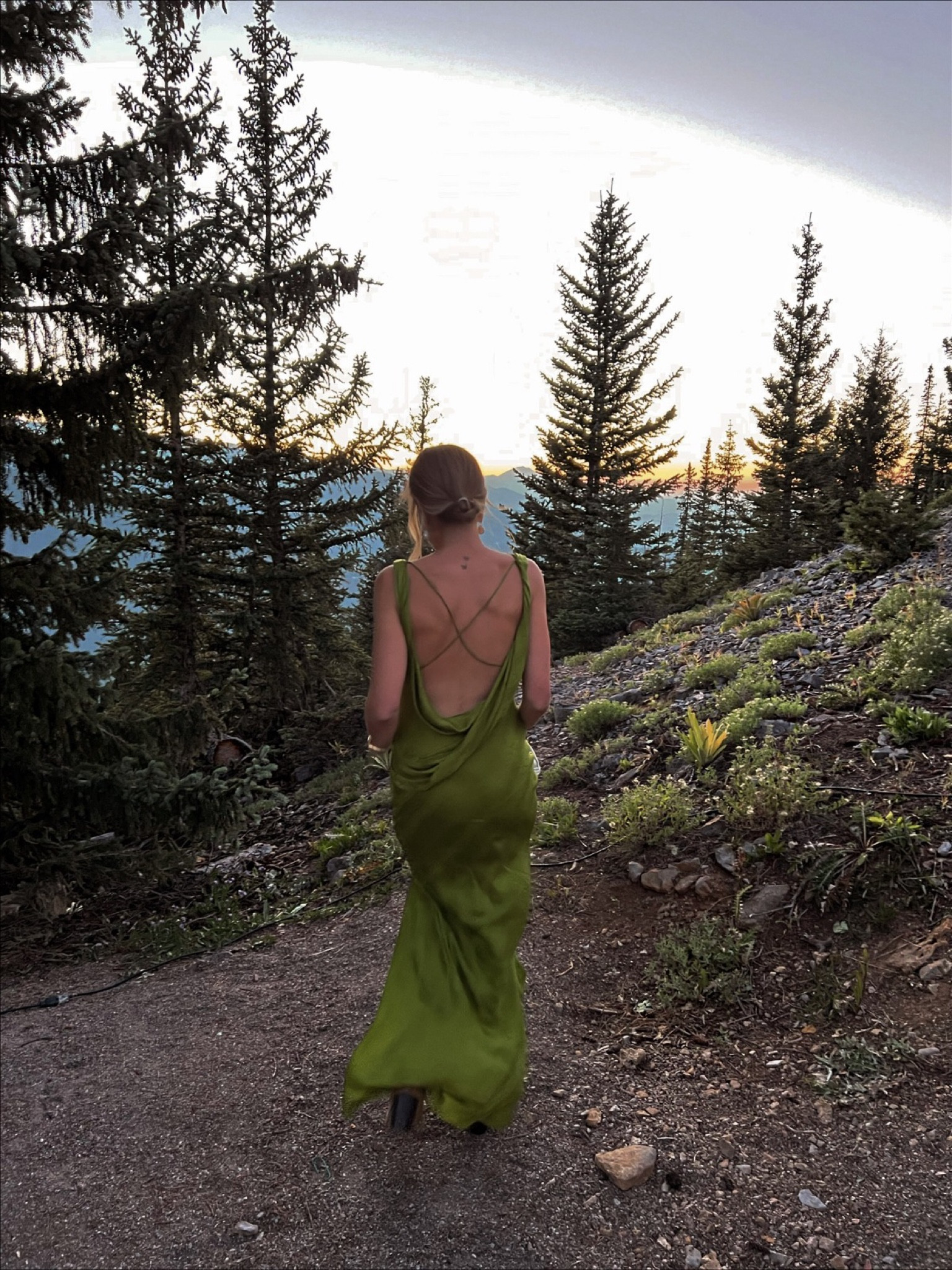 MOUNTAIN WEDDING 🏔️ 
Dress: RAT&BOA 

The Wedding invitation said ‘black tie with a mountain twist’. I went for this incredible cowl neck, low back, strappy green dress from RAT&BOA (similar style below) and brought in the mountain theme with and pair of GANNI taupe suede cowboys boots. 🤠 💚

Green slip dress, maxi dress, satin dress, satin gown, silk dress, silk gown, back detail, low back dress, slinky dress, strappy dress, cowl neck, wedding guest look, wedding outfit, wedding guest dress, wedding guest outfit, bridesmaids dresses. 

#RILEYUGGLA

#LTKstyletip #LTKwedding #LTKtravel