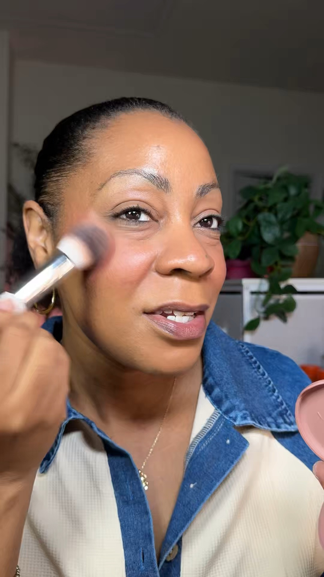 Ilia blurring blush in magnetic

#LTKBeauty