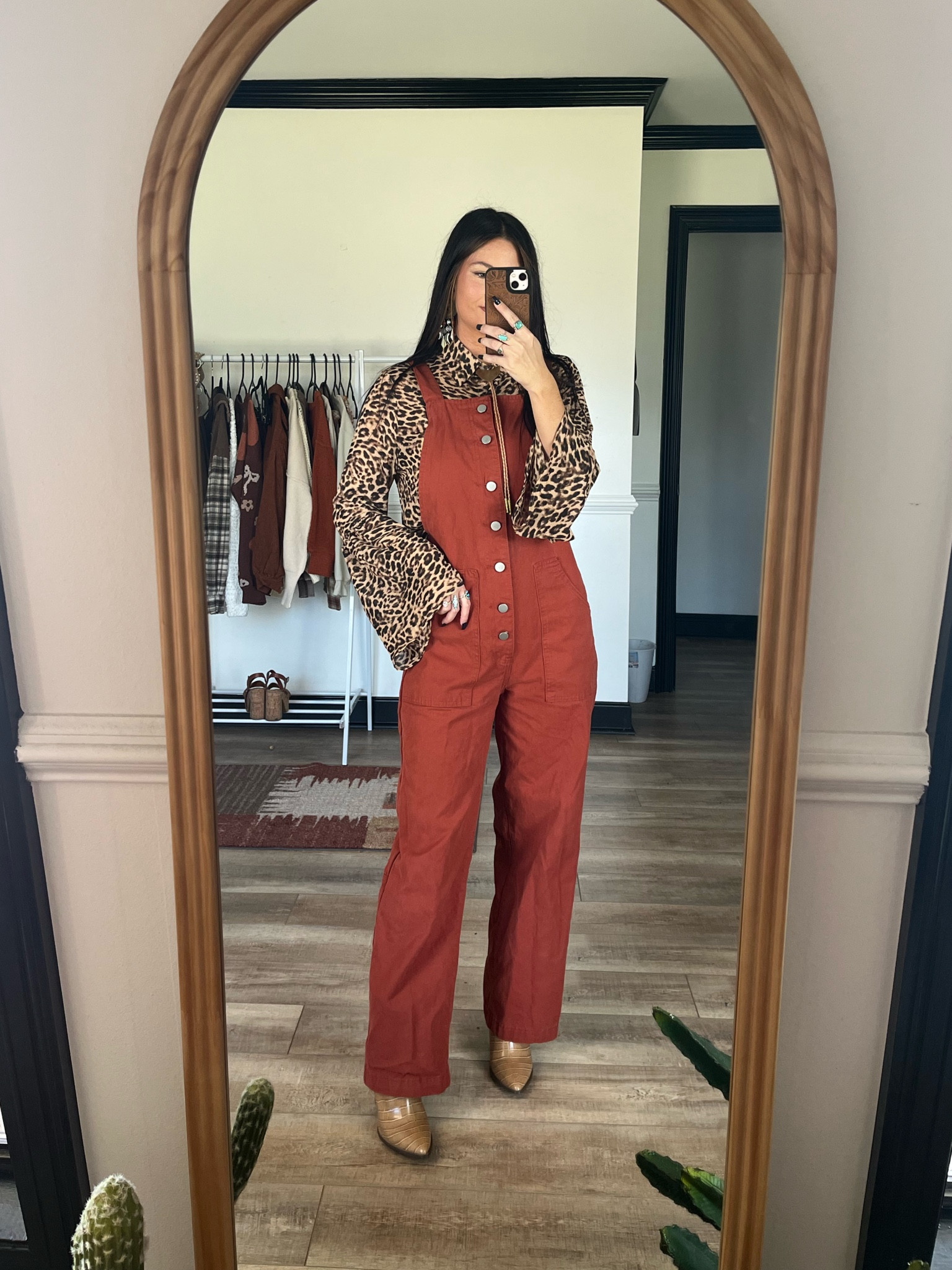 Last day for 30% off sitewide! Save on this whole look here with code LORI! Wearing xs

#LTKSaleAlert #LTKStyleTip #LTKSeasonal