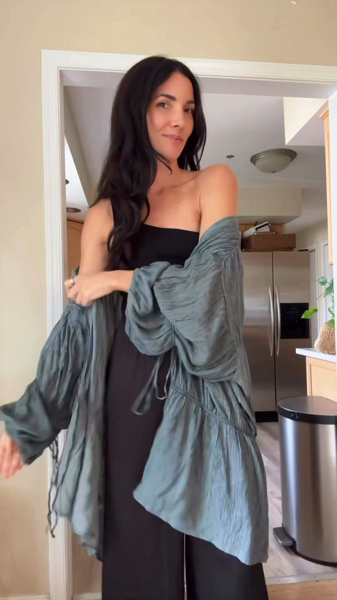 One of my favorite Free People layering pieces 🤍 lightweight, one-size, and under $80!

Currently back in stock in 3 colors!! Linking it here before it disappears again 👇🏼


#LTKmomlife #LTKootd #LTKSpringSale