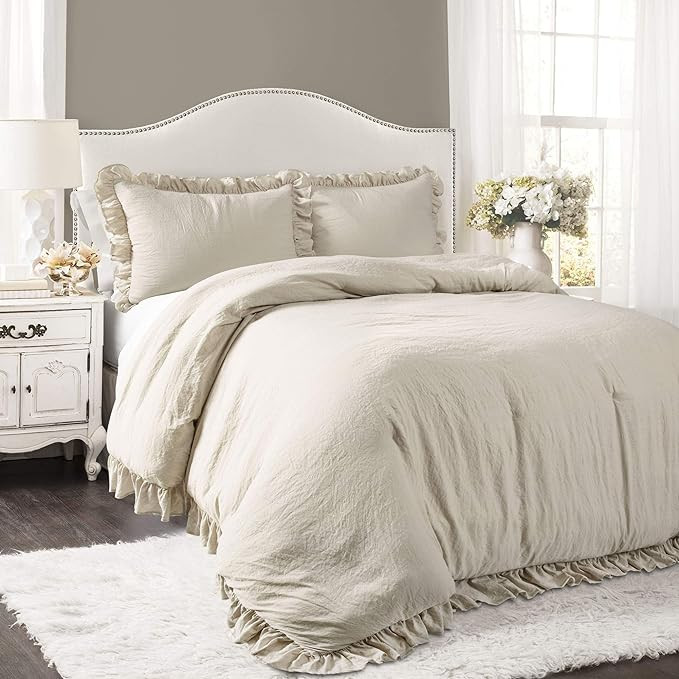 Lush Decor Reyna Ruffle Comforter Set - 3 Piece Cozy Ruffled Bedding Set - Timeless Elegance and ... | Amazon (US)