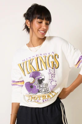 JUNK FOOD Women's Vikings Oversized Stripe Sweatshirt, Size Medium, White | Evereve