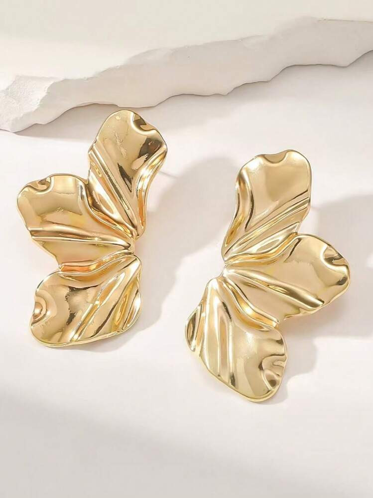 1 Pair European And American Style Heavy Metallic Leaf Design Asymmetric Statement Earrings For W... | SHEIN