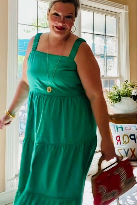 This Kelly Green dress is one of my most recent Walmart finds

#LTKSeasonal #LTKcurves #LTKbeauty