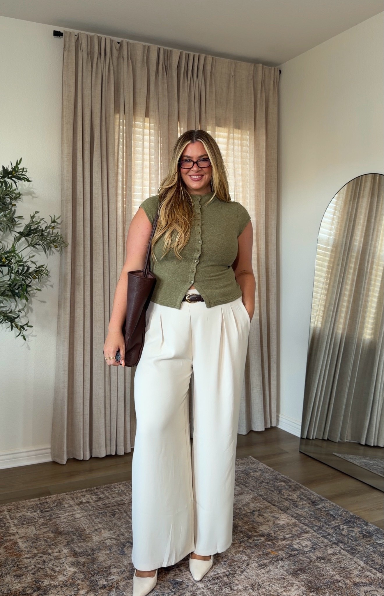 Chic workwear from Amazon ✨ wearing an xxl long in these pants and a large in the top

#LTKMidsize #LTKTall #LTKWorkwear
