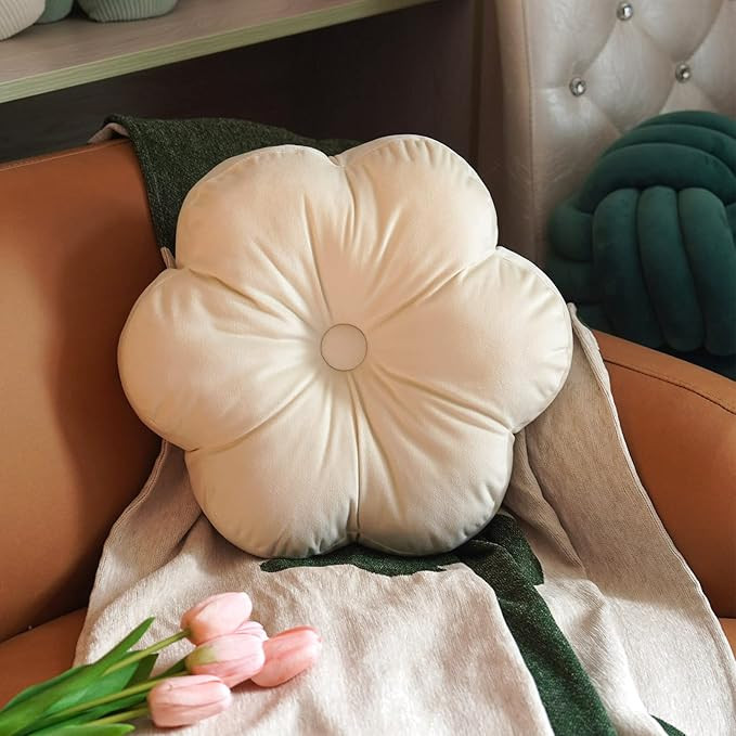 ARTMAGIC Flower Shaped Velvet Decorative Throw Pillow Cushion Ultra Soft Cute Floor Pillow for Co... | Amazon (US)