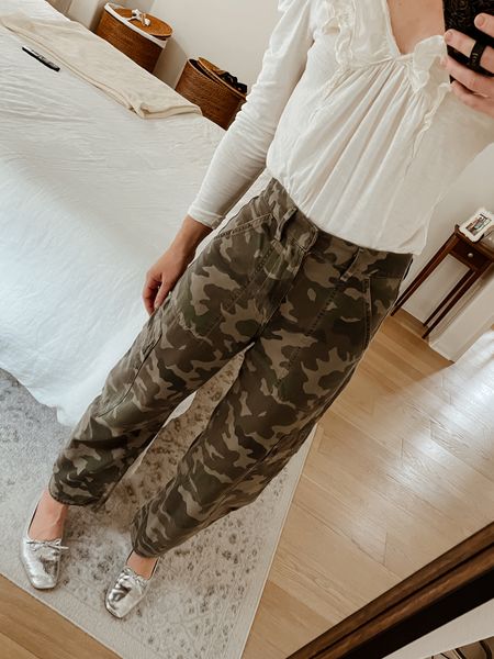 My favorite cargo pants from Citizens of Humanity are 20% off today with code HAPPY20. They fit generously, so I sized down one for a closer fit. Wearing a 24.  

#LTKSpringSale #LTKsalealert
