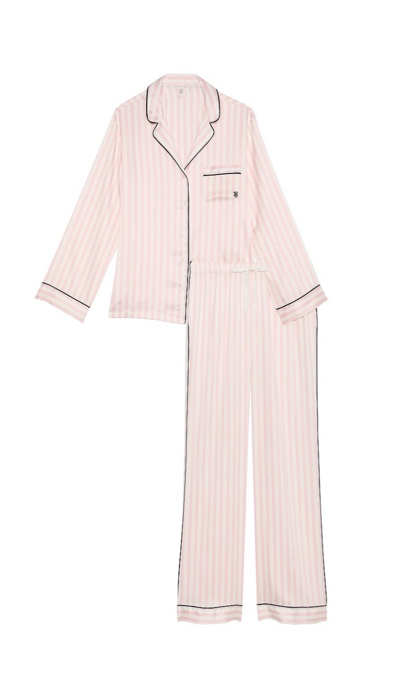 These Victoria’s Secret PJs are a must for this holiday season 🎄💖 The perfect pink pajama matching set for the girls in your family — cozy, cute, and festive!

#VictoriaSecretPJs #HolidayPajamas #MatchingPJs #FamilyChristmasPJs #PinkAesthetic #HolidayGiftGuide #GiftIdeasForHer #CozySeason #ChristmasOutfits #LTKHolidayGifts #LTKFinds #PajamaSet #GirlsNightIn #HolidayStyle

#LTKGiftGuide #LTKHoliday #LTKSeasonal