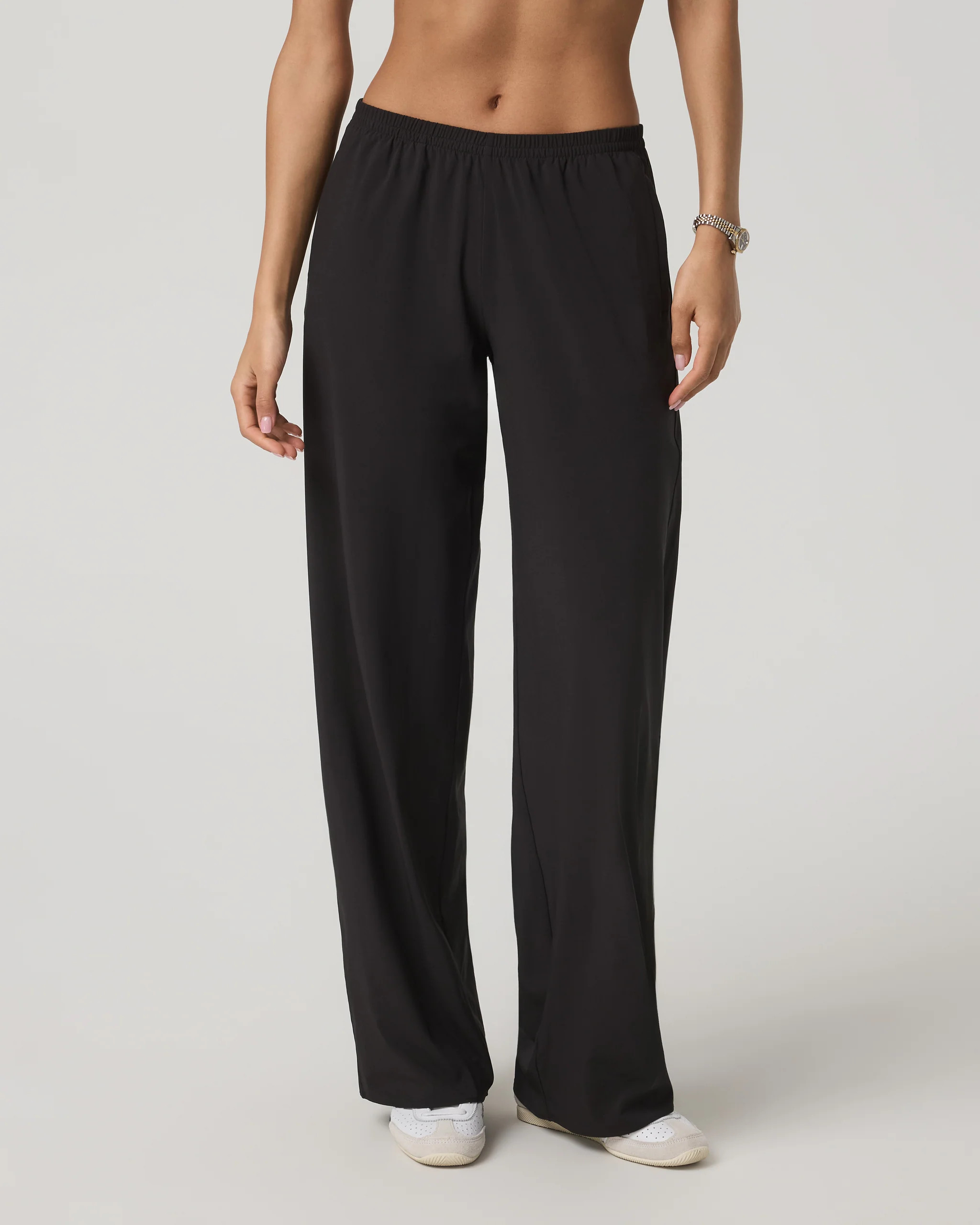 Villa Everyday Wideleg - Short – Black Lightweight Pants – Pants – Vuori | Vuori Clothing (US & Canada)