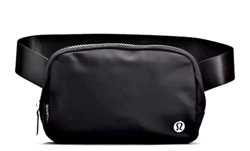 Lululemon Athletica Everywhere Belt Bag, Black, 7.5 x 5 x 2 inches | Amazon (US)
