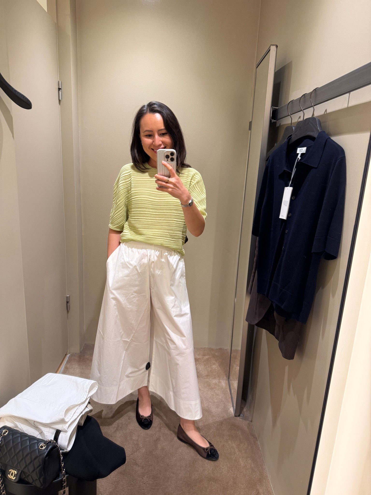 I loved these pants, they were so comfortable! And no alterations needed! Wearing my usual size 8/Small. 

#LTKfestive #LTKaustralia #LTKpetite