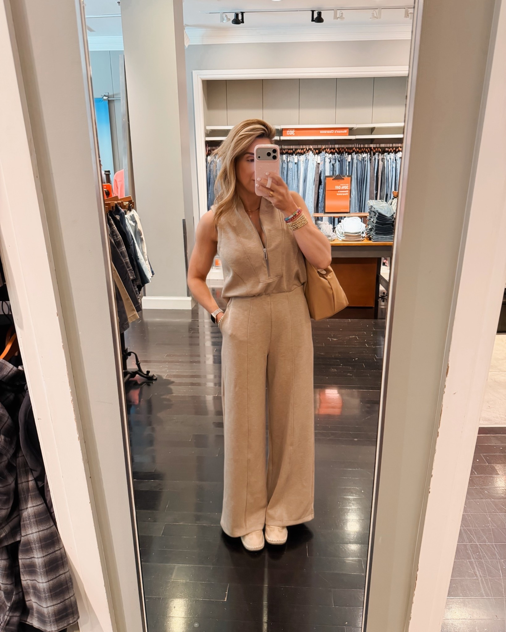 @Spanx seriously needs to make this in alllllll of the colors. SO incredibly flattering and comfortable.🙌🏻

#LTKMothersDay #LTKmomlife #LTKdayinmylife