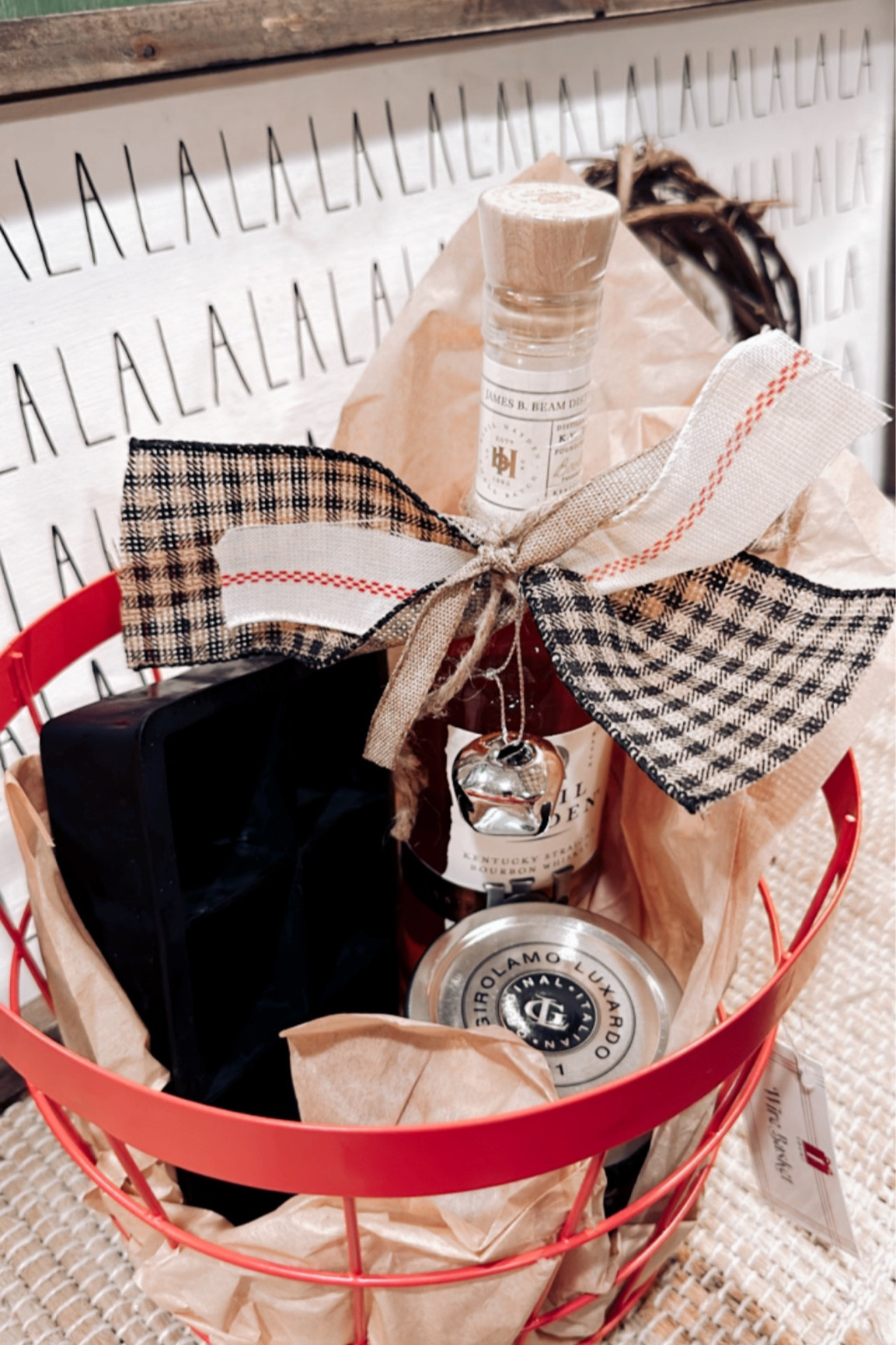 A great gift for your whiskey lover! All the necessities 🥃🖤🎄

#LTKGiftGuide #LTKHoliday #LTKSeasonal