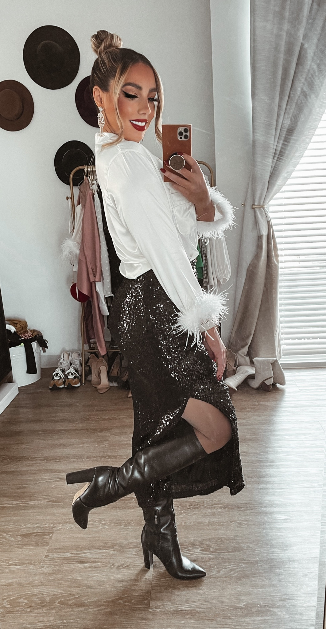 Holiday glam! NYE outfit inspo for winter weather! 

#LTKstyletip #LTKSeasonal #LTKHoliday