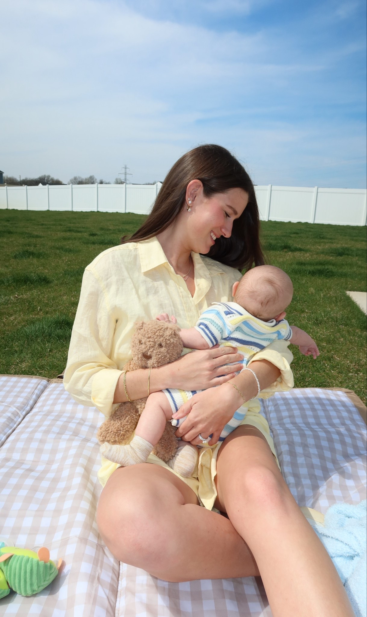 Spring time with Gap! ✨💓

Top: xs
Shorts: small


#LTKMothersDay #LTKmomlife #LTKBaby