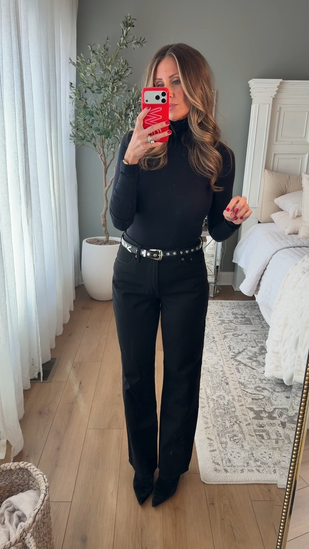 Date night options denim size 28L 

#LTKValentine #LTKOver40 #LTKootd