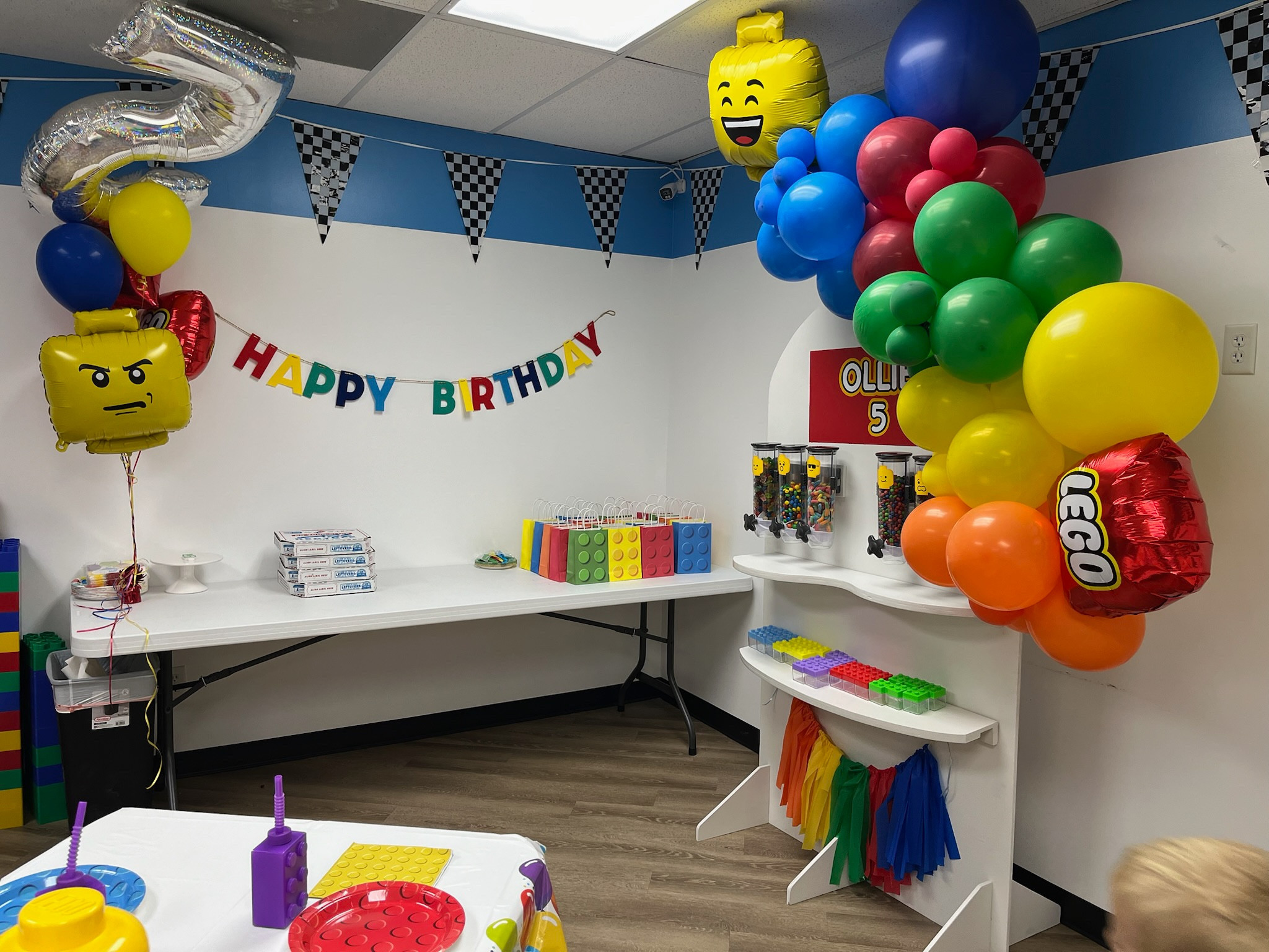 Lego birthday party set up for my 5 year old son 🎈 almost everything is from Amazon - so affordable & easy!

Lego birthday, Lego party, little boy party, boys birthday party, kids birthday decor, Lego birthday decorations, brick n minifigs party, colorful kids party, colorful party decor, Christine Andrew 

#LTKParties #LTKFindsUnder50 #LTKKids