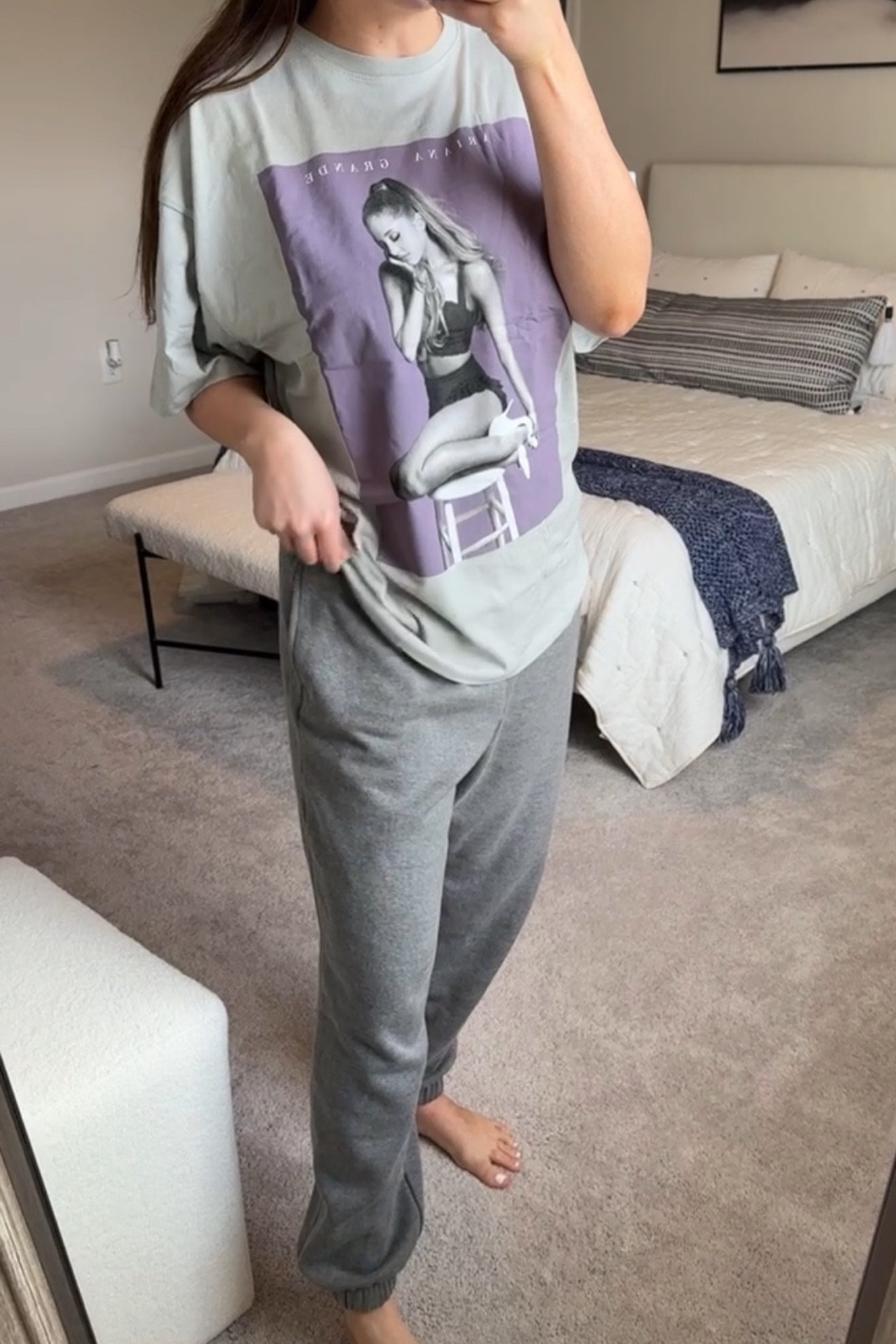 $15 oversized Ariana Grande tee (Large) & $22 comfiest sweatpants! (Medium)

#LTKunder100 #LTKunder50 #LTKstyletip
