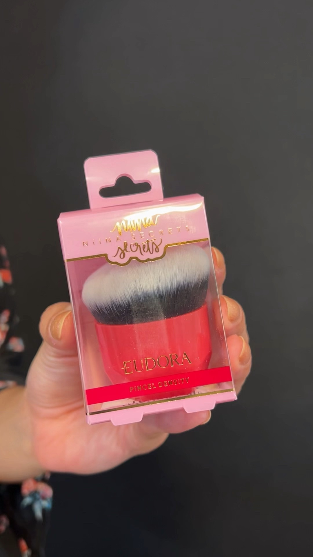 O Pincel Density é o novo queridinho de Linha Niina Secrets, confesso que até abandonei a esponjinha nas últimas semanas, vem conhecer! 

#LTKbrasil #LTKVideo #LTKbeauty