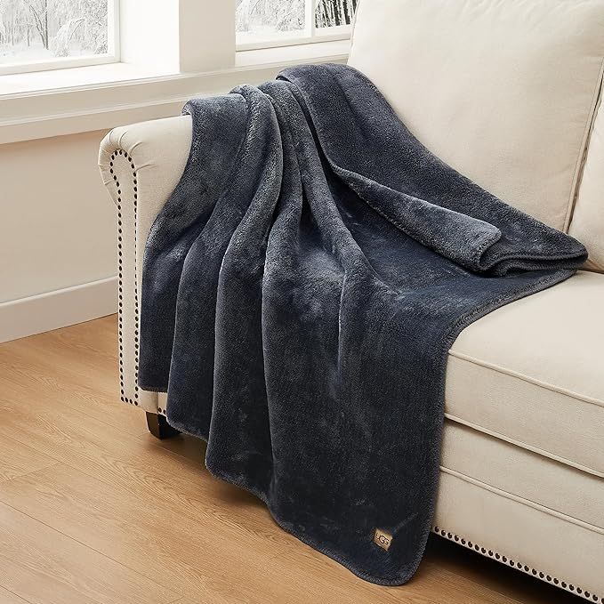 UGG 11063 Whitecap Plush Flannel Oversized Reversible Fleece Throw Blanket Lightweight Comfortabl... | Amazon (US)
