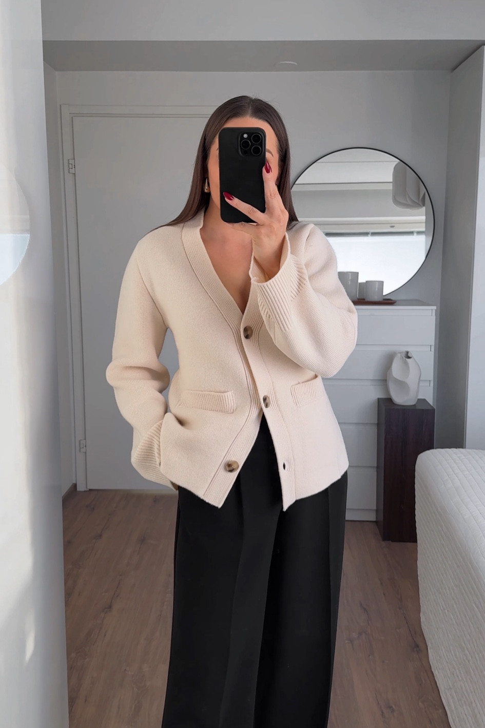 New In | Knitted Wool Cardigan 🤍
Wearing a size M

#LTKwinter #LTKstyletip #LTKeurope