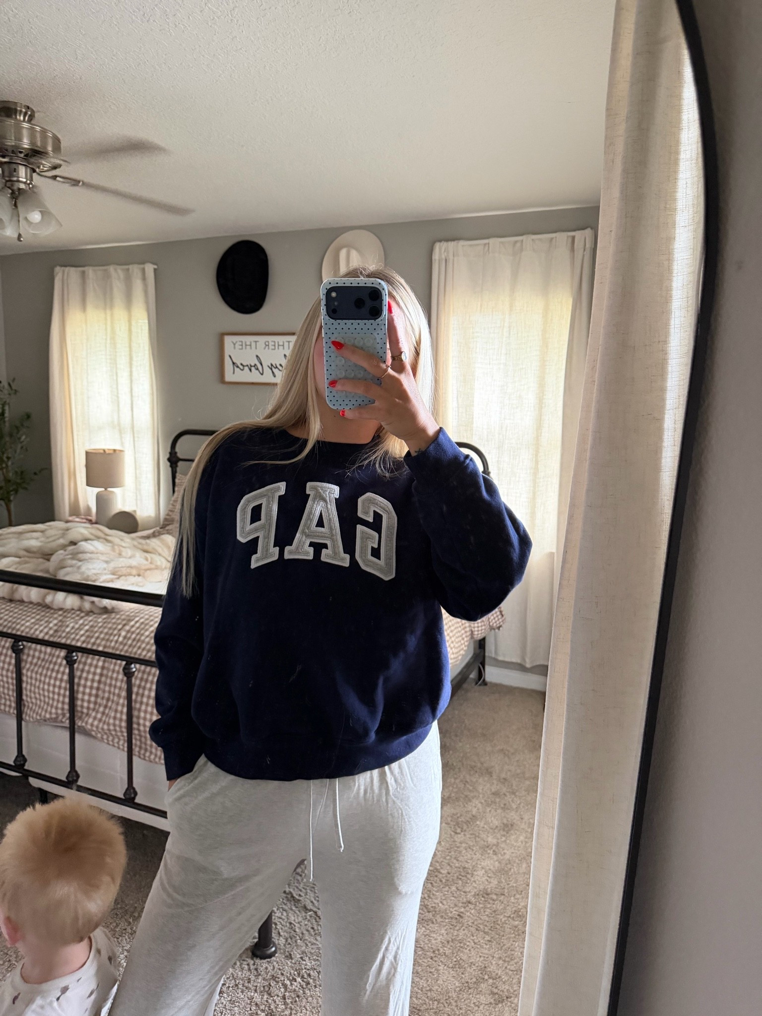 Comfy sweater I wear all the time🛒🤍

#LTKSeasonal #LTKootd #LTKMidsize