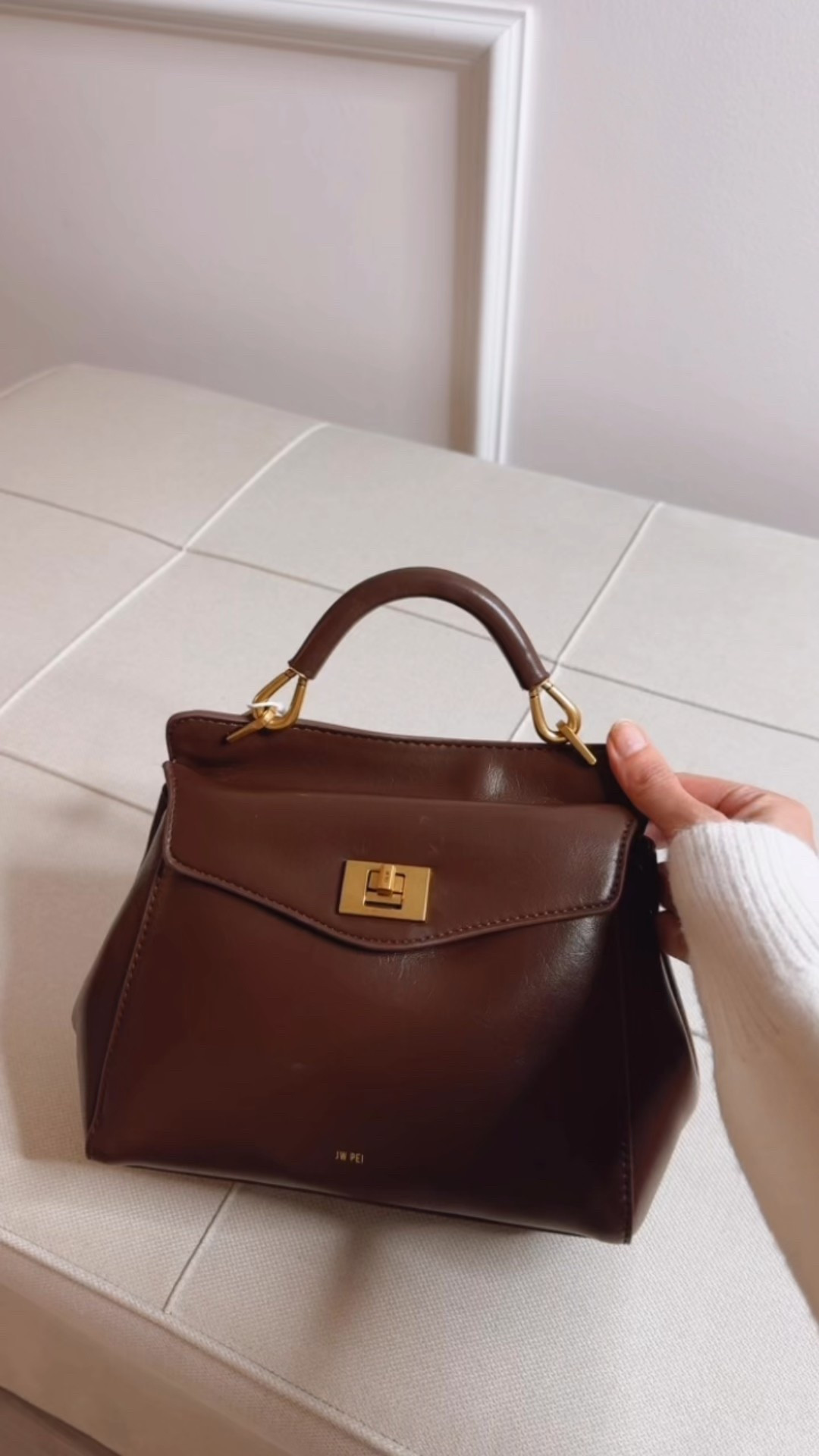 Beautiful amazon brown bag! 
Right went I opened this bag I love it immediately. The quality it’s amazing and is super elegant 

#LTKootd #LTKSeasonal #LTKU