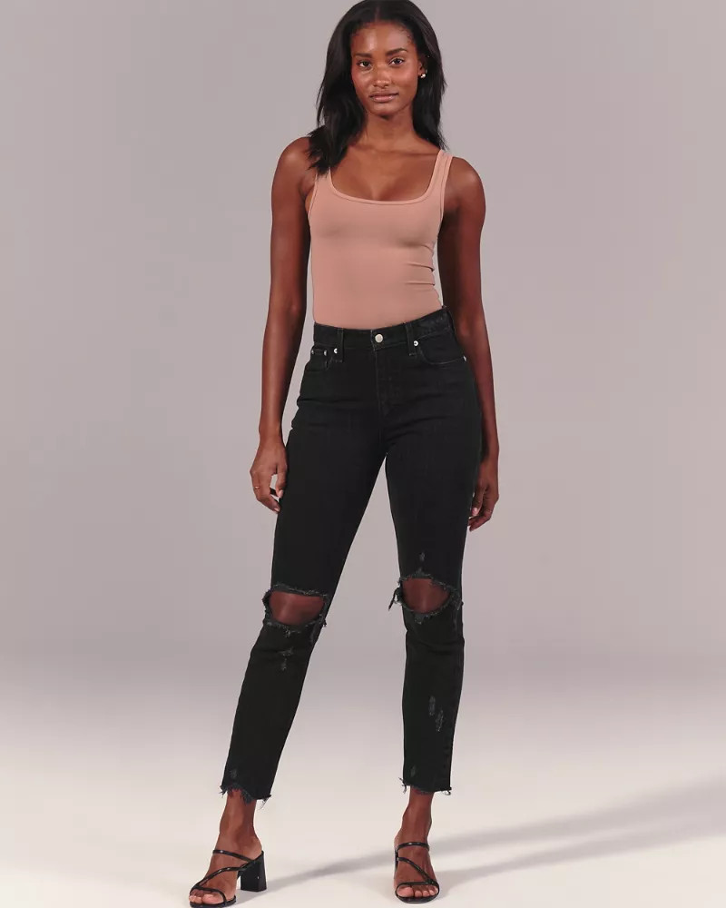 Curve Love High Rise Mom Jeans | Abercrombie & Fitch US & UK