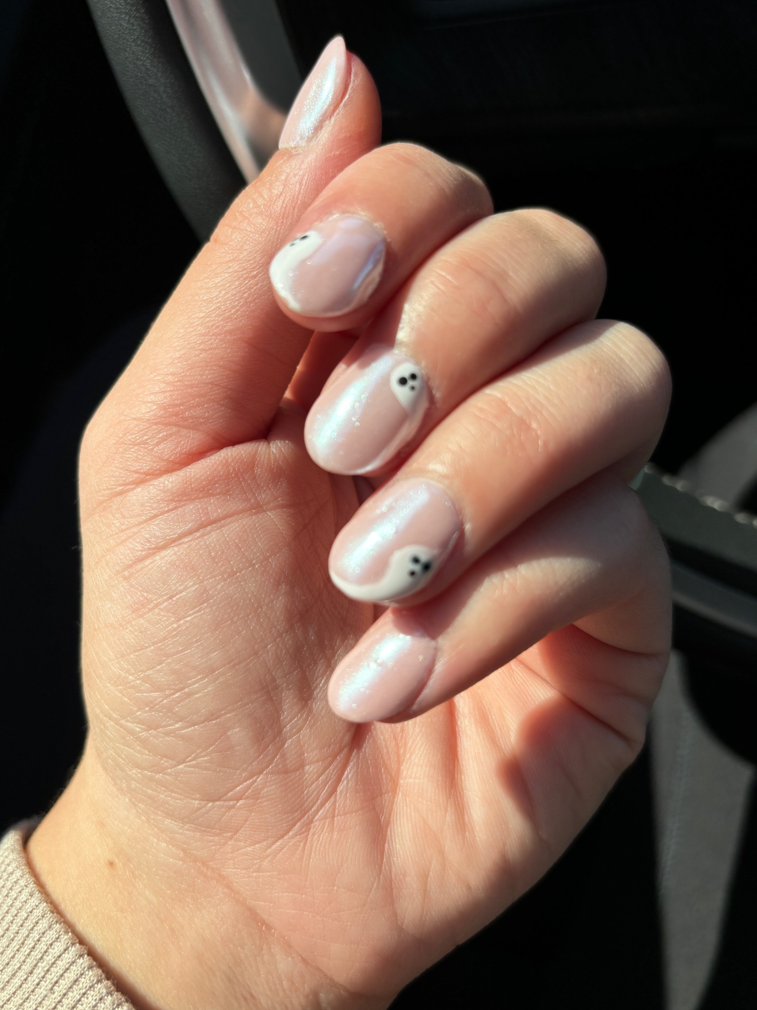 Pink dip powder manicure with chrome powder and ghosts 👻 cutest Halloween nails!

Halloween manicure, dip powder, chrome nails, ghost nails, round nails 

#LTKHalloween #LTKBeauty #LTKSeasonal