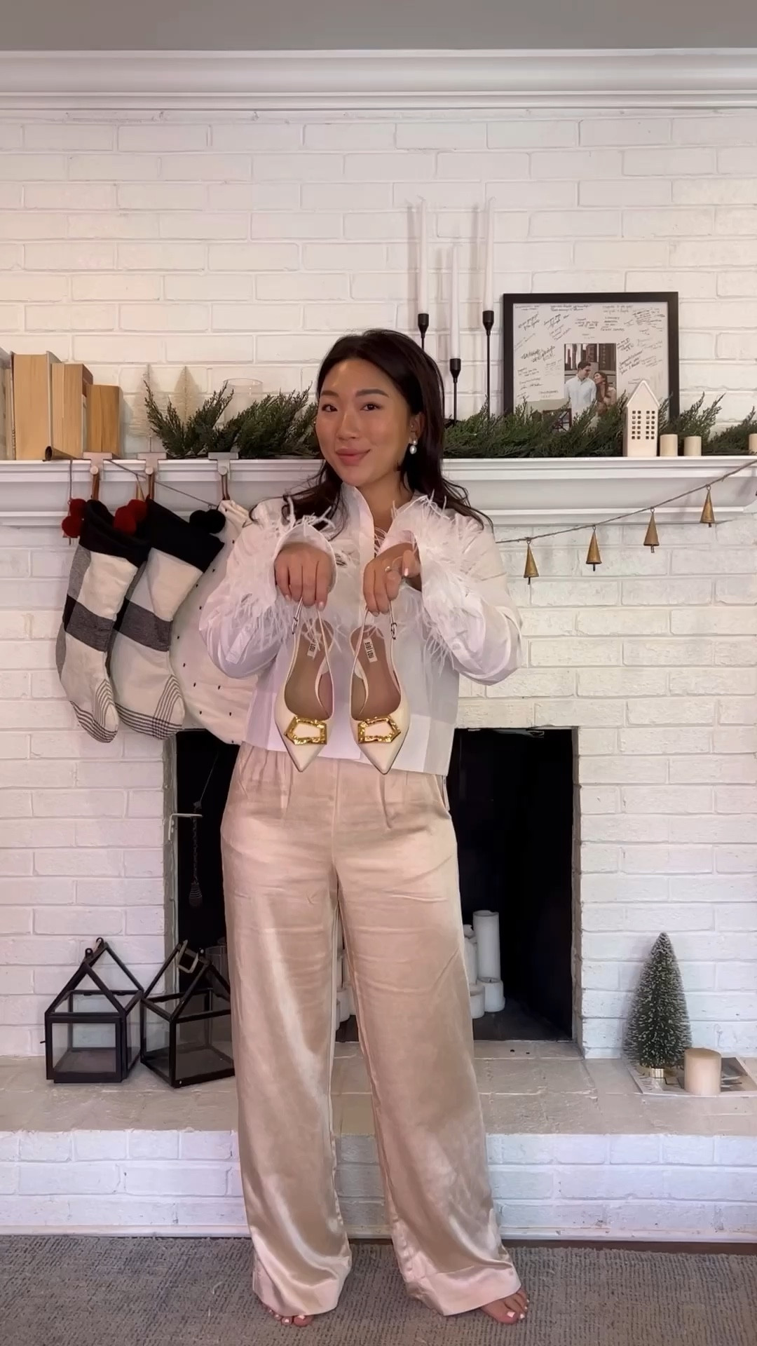 Love winter whites for the holidays! 

#LTKHoliday #LTKmidsize #LTKSeasonal