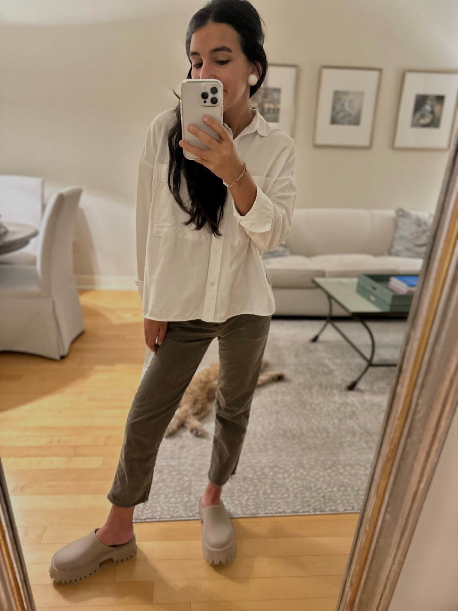 Everyone channel your inner Zoë 🐶 today with this relaxed look-
📸 Jeffrey Campbell Bae Slide 
📸 Frank and Eileen pants 
📸 Everlane Boxy Oxford 



#LTKworkwear #LTKfindsunder100